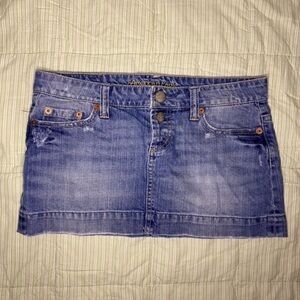Cute american eagle 2000s like mini skirt